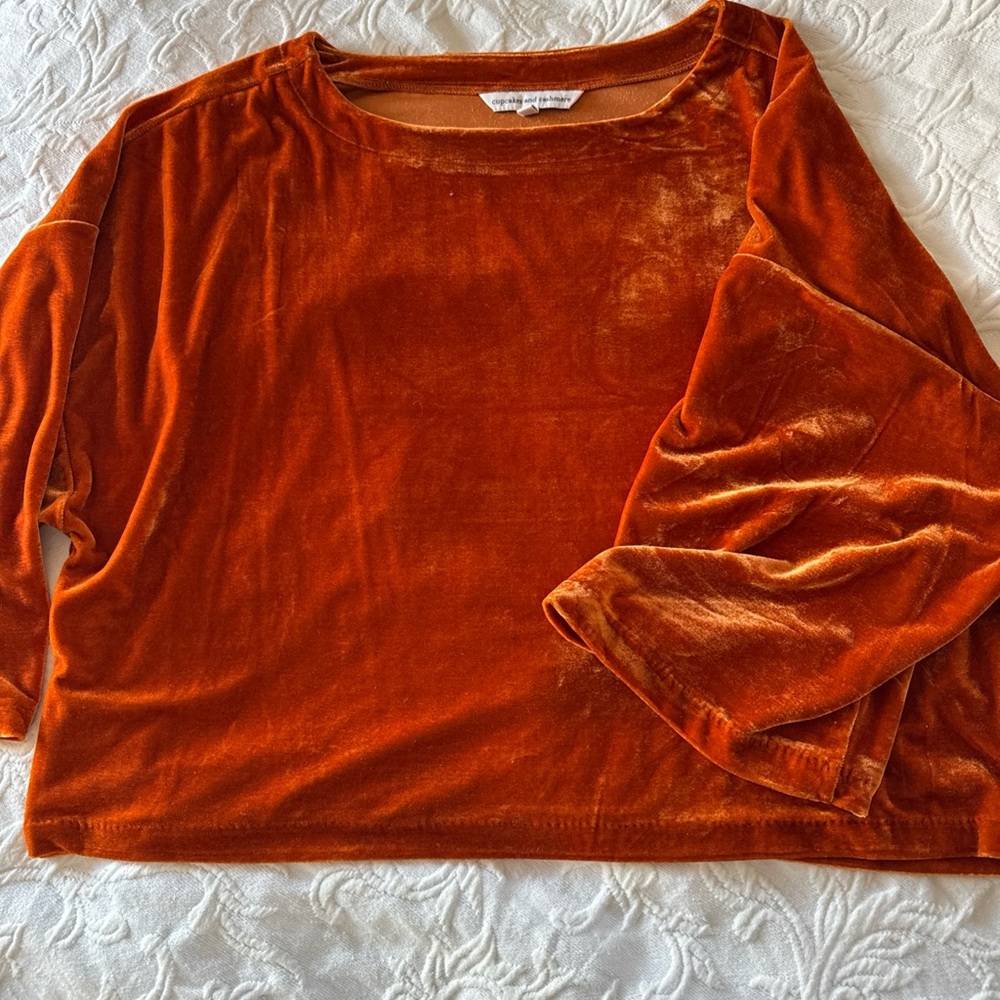 Cupcakes & Cashmere Anthropologie Velvet Velour Top Orange Large Dolman Sleeve